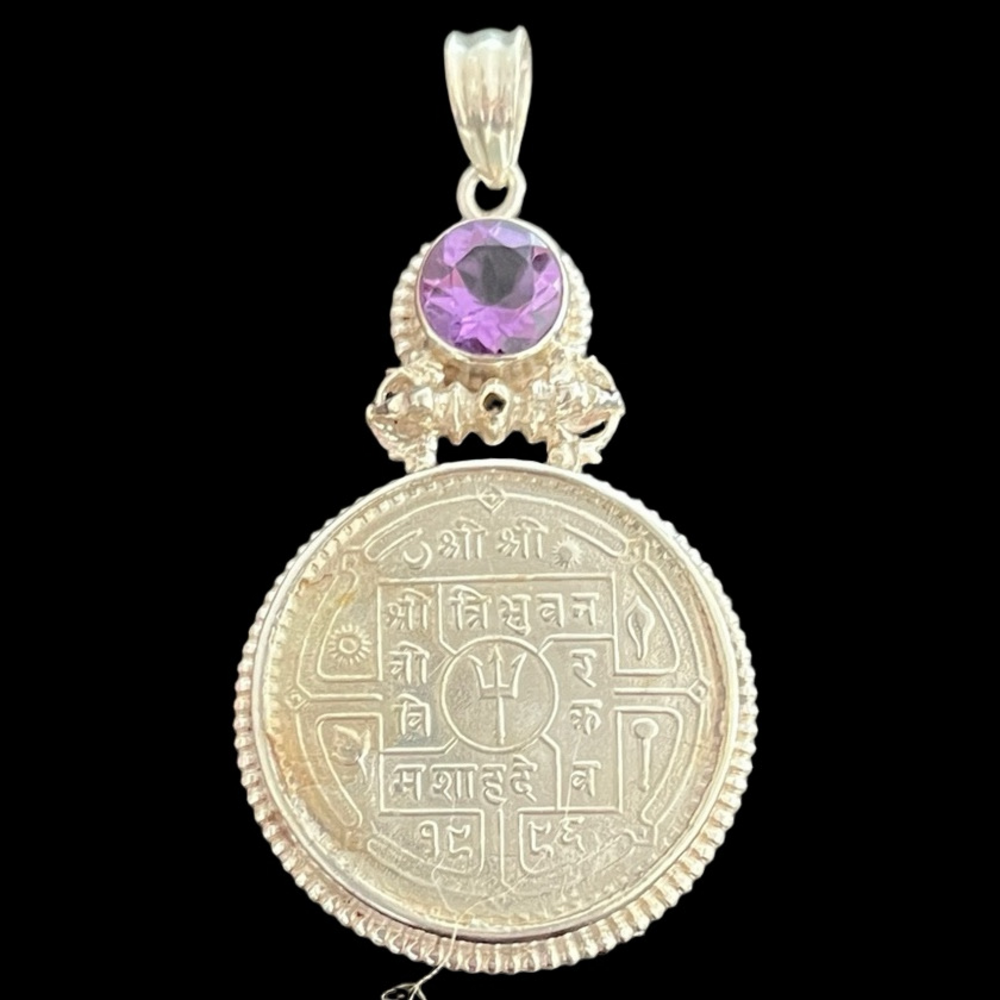 🏷 Sterling Silver Pendant with Purple Gemstone